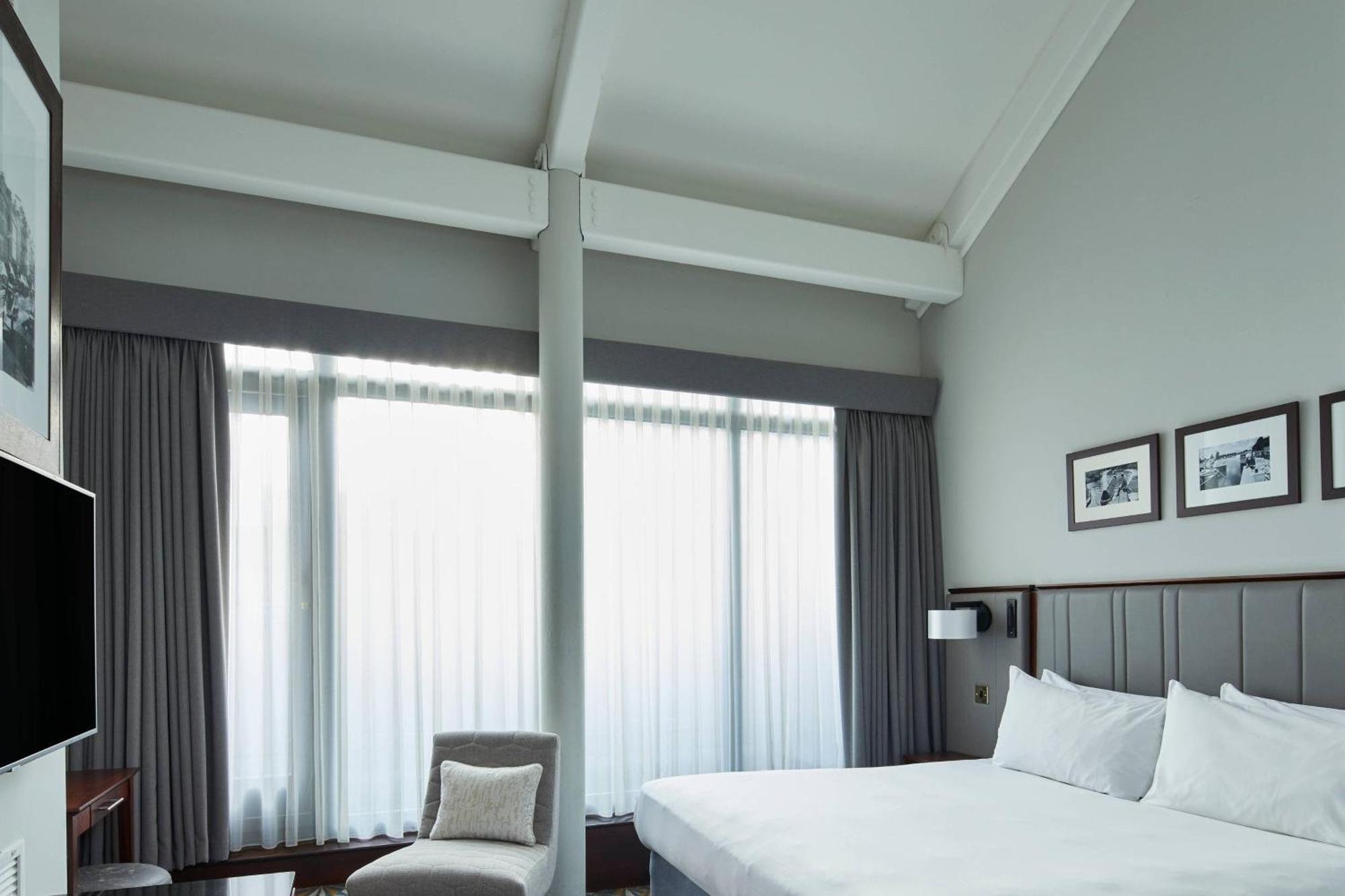 Manchester Marriott Victoria & Albert Hotel Ngoại thất bức ảnh